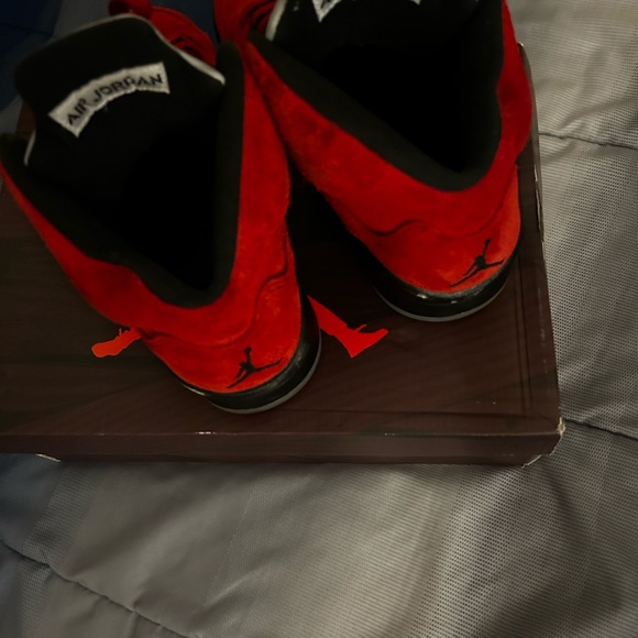 Jordan 5 Raging Bull - Picture 4 of 6